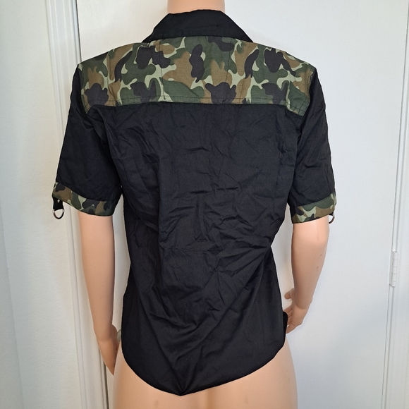 Dead Threads Womens XL Shirt Goth Black Camouflage Button Down Short Sleeve - Picture 5 of 13